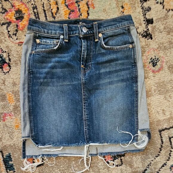 7 for all mankind jeanskirt sz 24 with 18" top to bottom in back - Picture 1 of 4